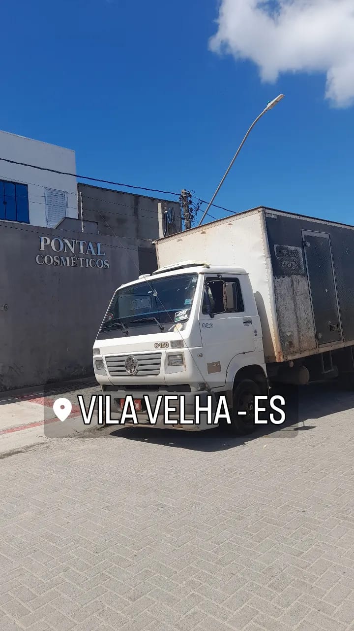 Foto de Caminhão de Diniz Transportes Fretes e Mudanças